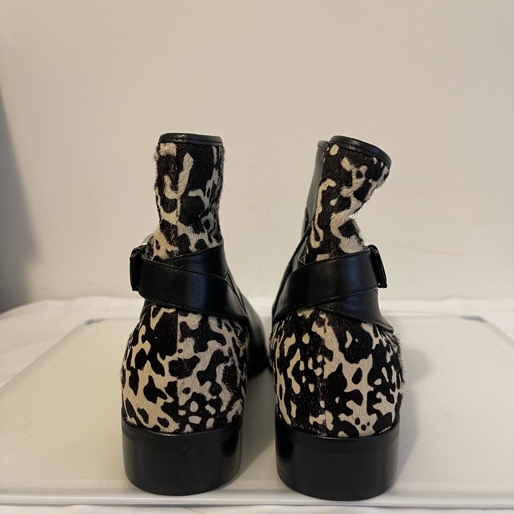 MICHAEL KORS, Black Leather & Animal Print Calf Hair Boots, NWOT, Size 10 - Picture 4 of 9